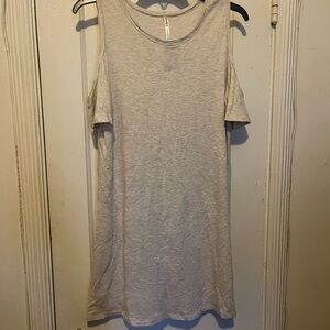Cut out Shoulder Crewneck Tunic dress light cream